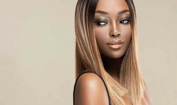 Gezonde glanzende haarlook